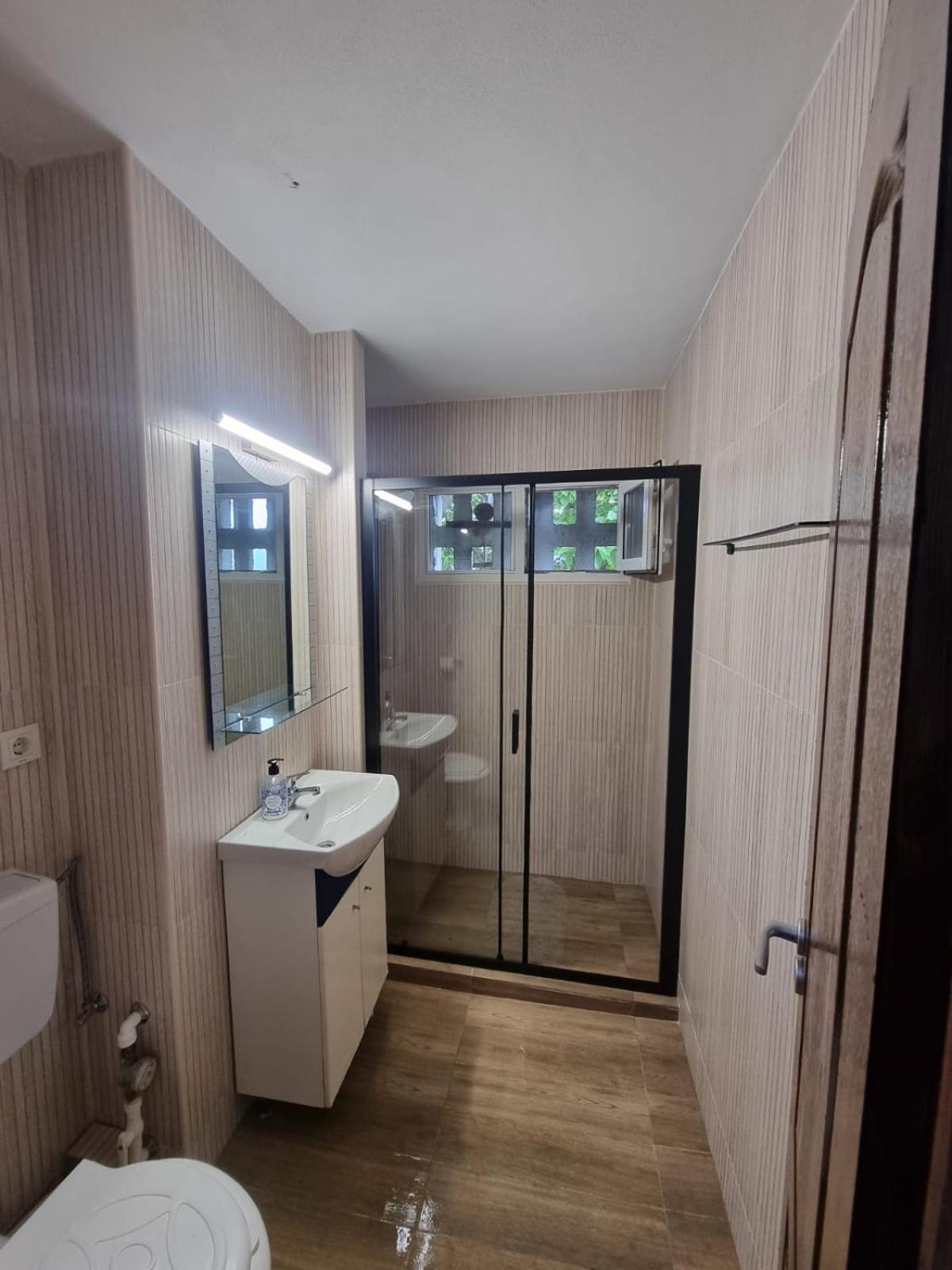Apartament Denis Apartment Orsova Luaran gambar
