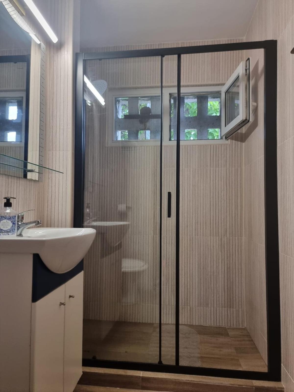 Apartament Denis Apartment Orsova Luaran gambar