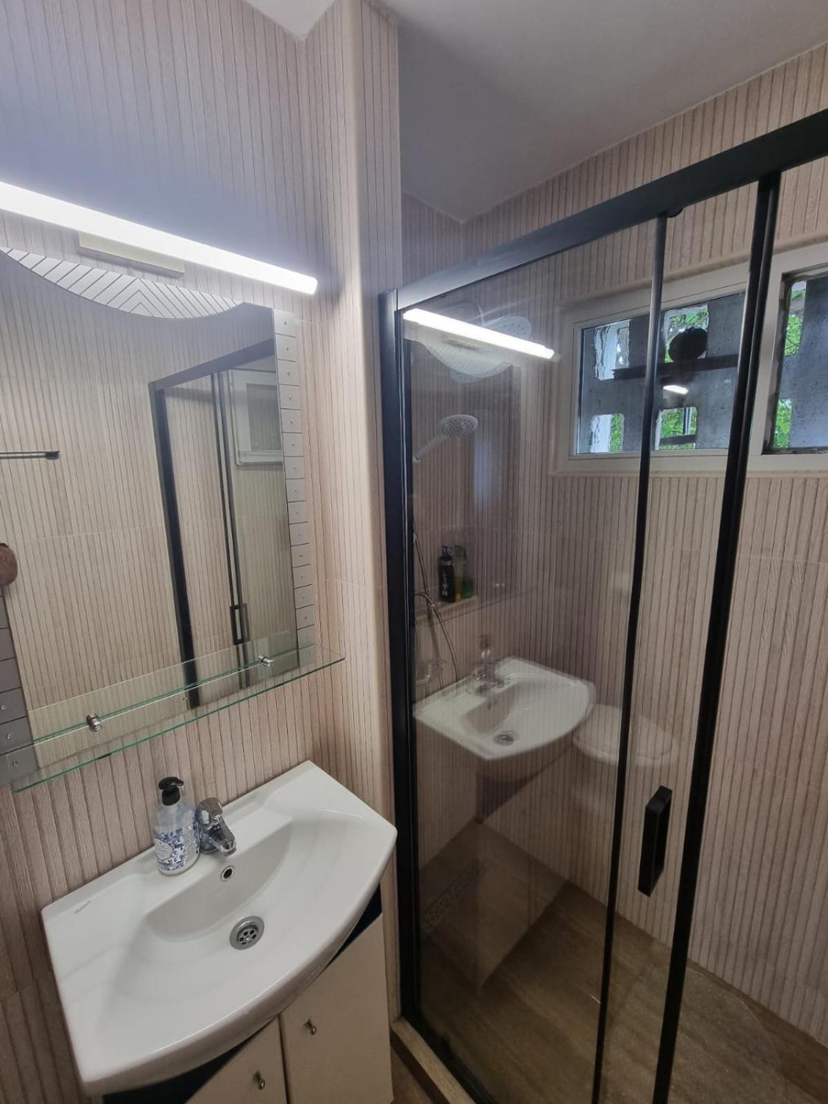 Apartament Denis Apartment Orsova Luaran gambar