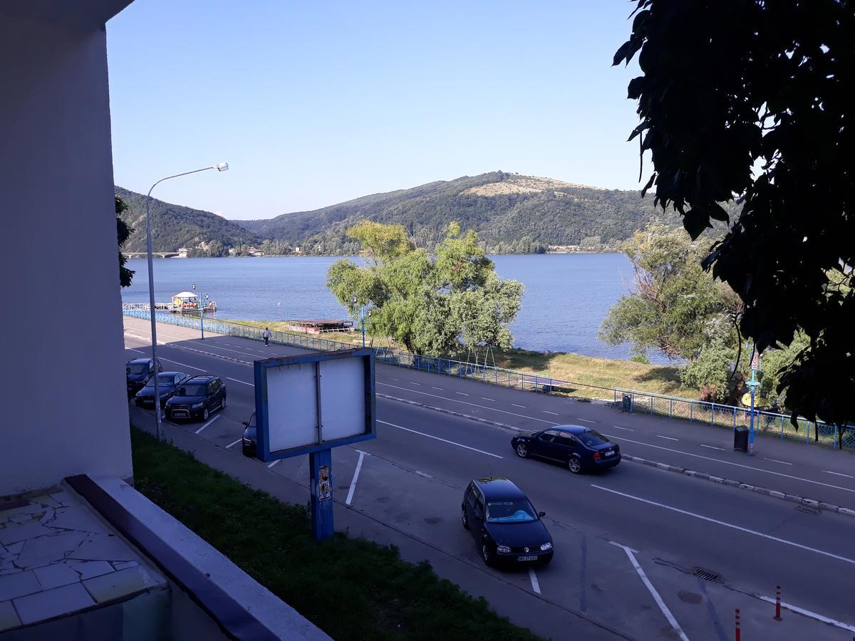 Apartament Denis Apartment Orsova Luaran gambar