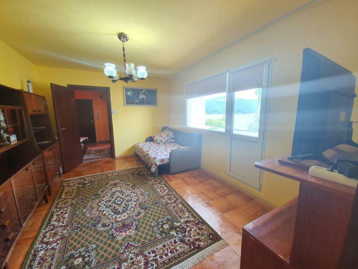 Apartament Denis Apartment Orsova Luaran gambar